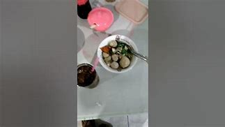 Makan Bakso Malam Hari